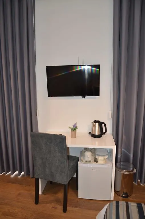 Quarto em Acomodações Particulares Edifício Charles 203 Apartamento Funchal  Portugal